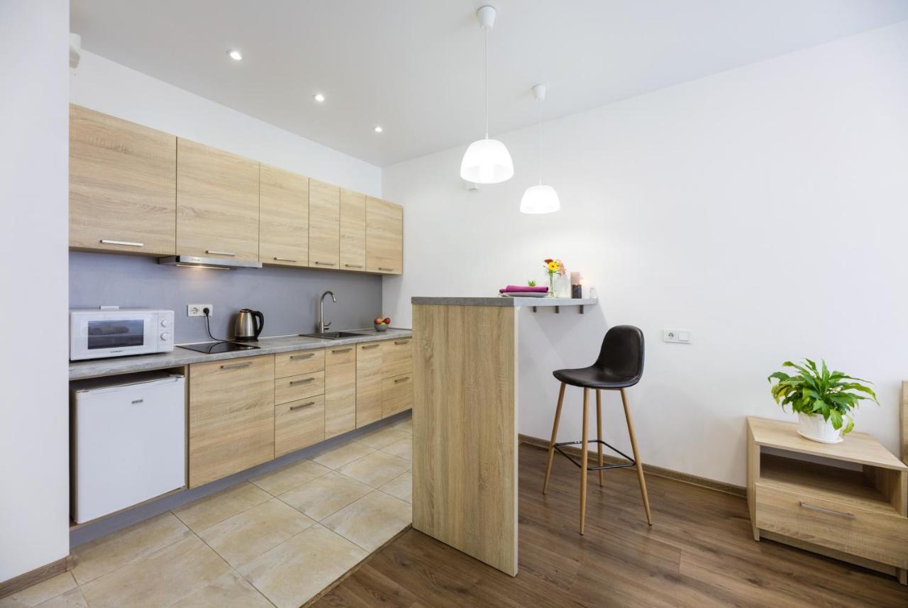 Nyvky Like Home - Studio - Apt 20 Κίεβο Εξωτερικό φωτογραφία