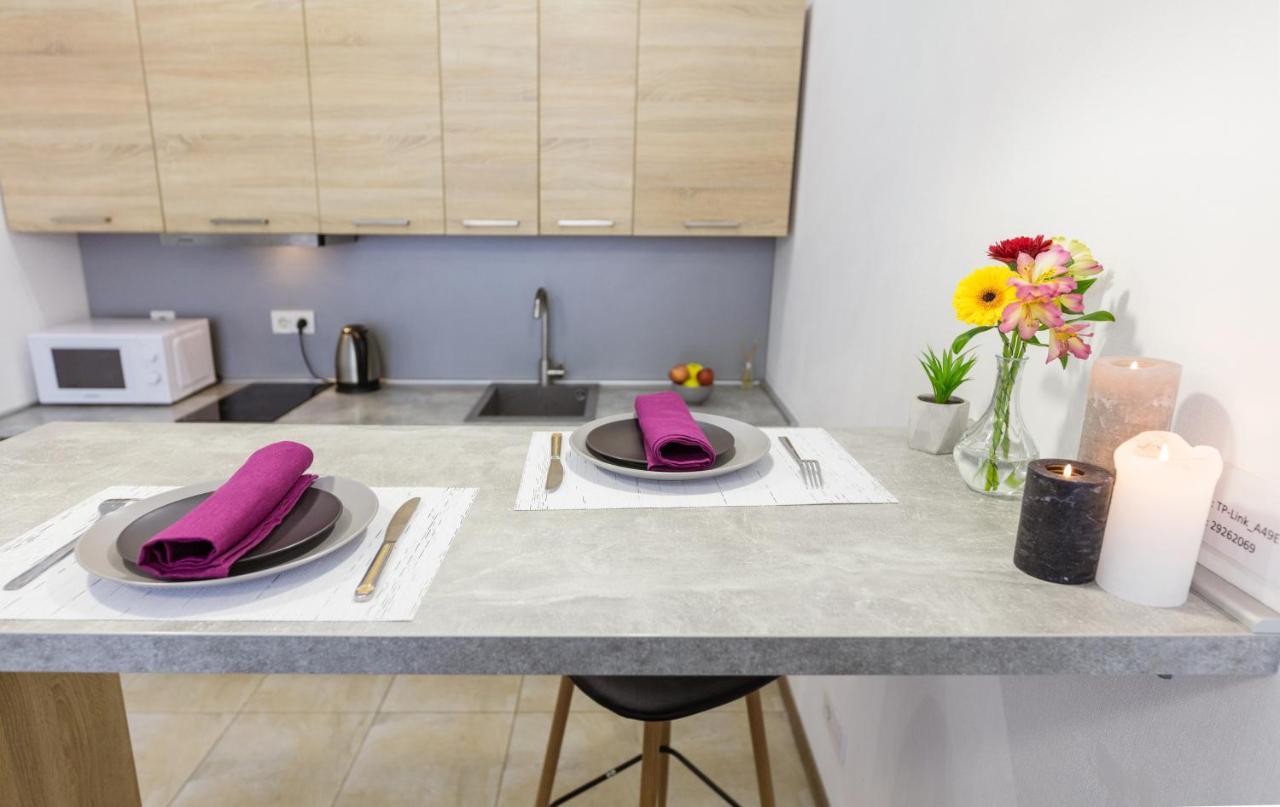Nyvky Like Home - Studio - Apt 20 Κίεβο Εξωτερικό φωτογραφία
